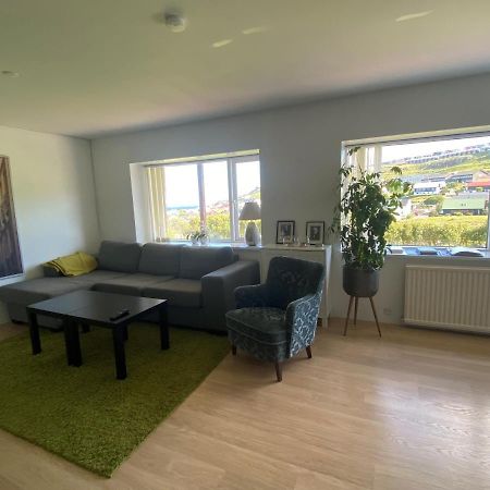 Hyggelig lejlighed ved åen - flot udsigt Tórshavn Eksteriør billede